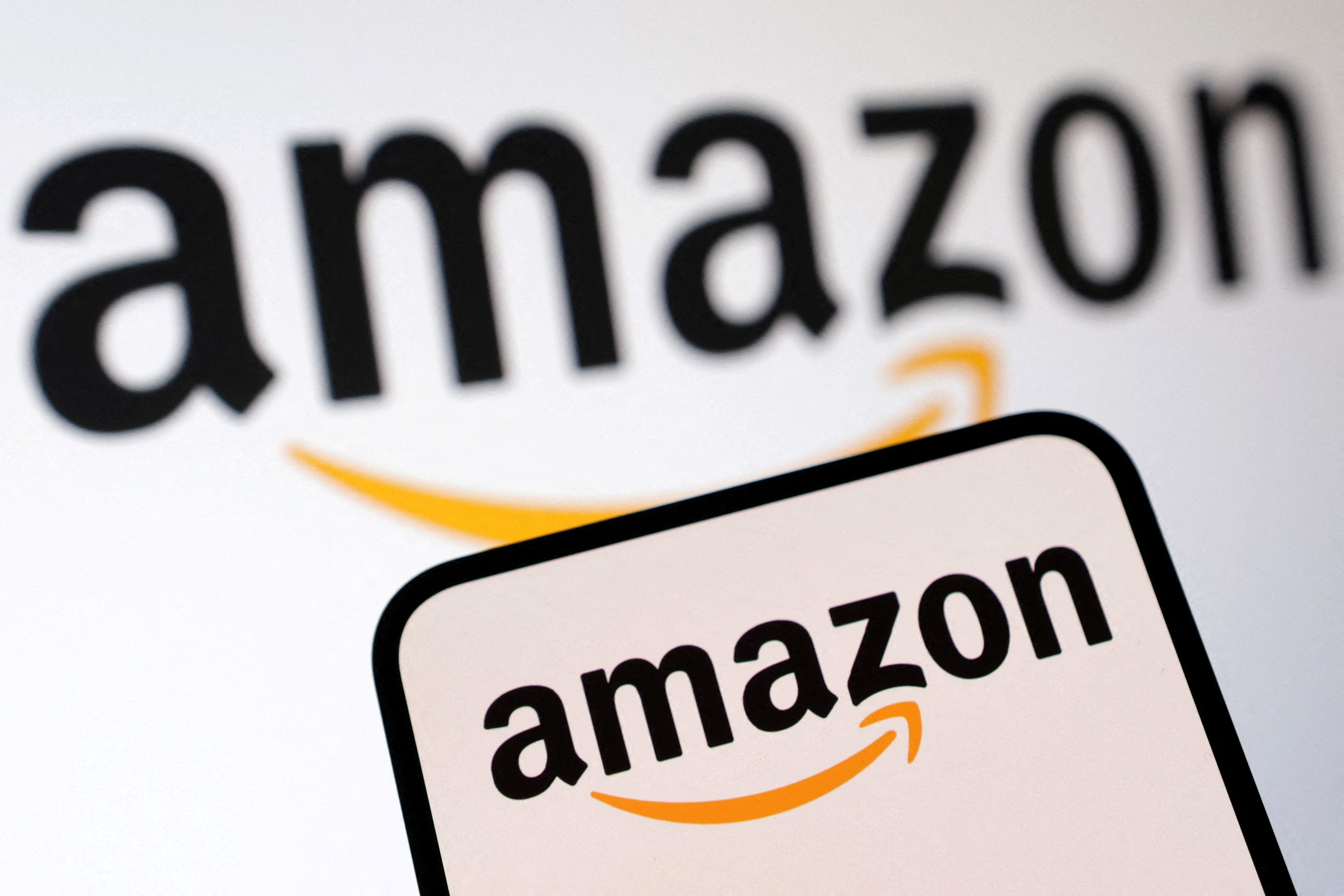 Novas demissões na Amazon afetam setor de varejo durante evento de promoções