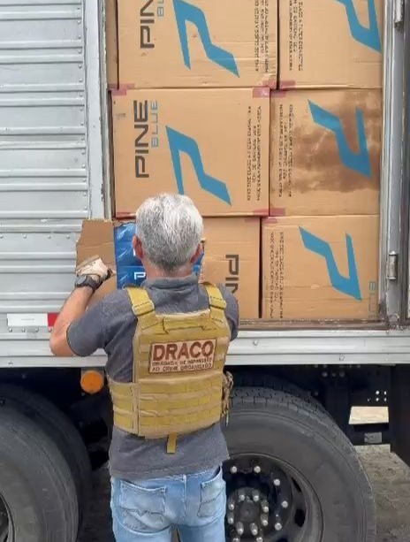 Caminhão com cigarros contrabandeados é apreendido em Ingá, na Paraíba