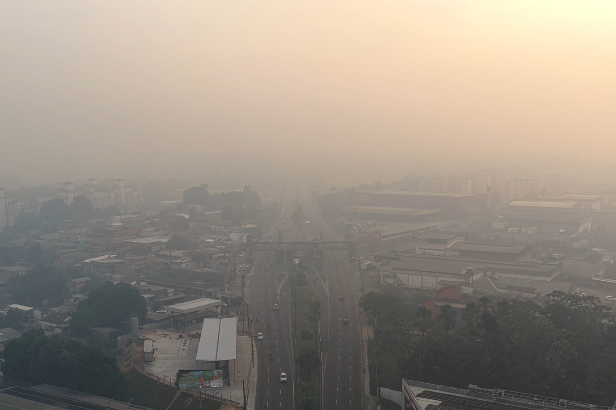 Qualidade do ar em Manaus atinge níveis críticos com avanço da fumaça