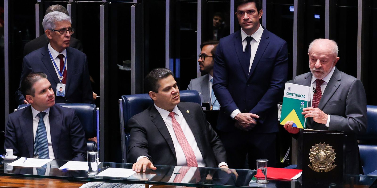 Congresso promulga emenda da aposentadoria especial para agentes de saúde