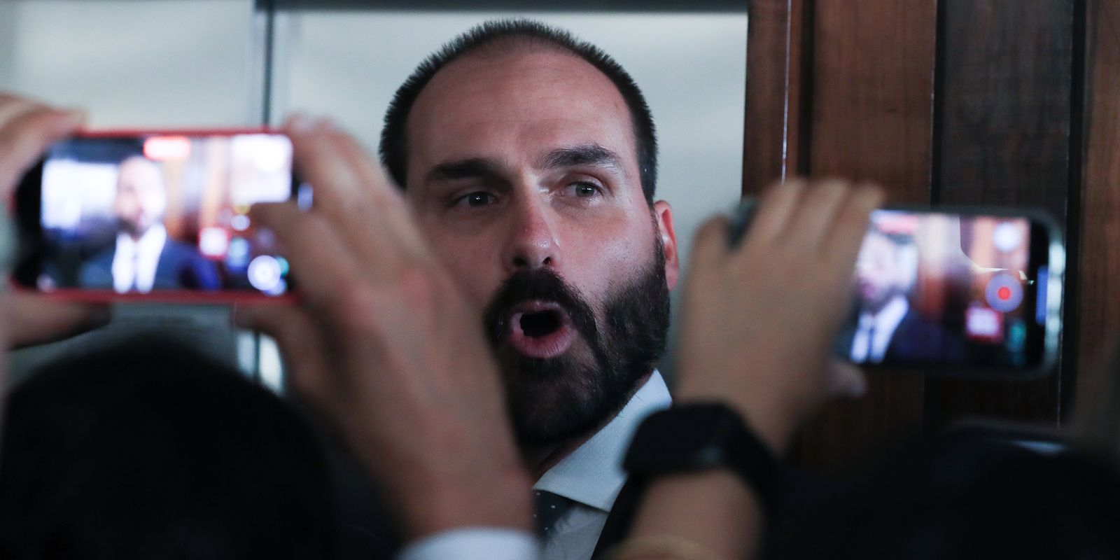 Eduardo Bolsonaro entra em lista de prisões pendentes após decisão do STF