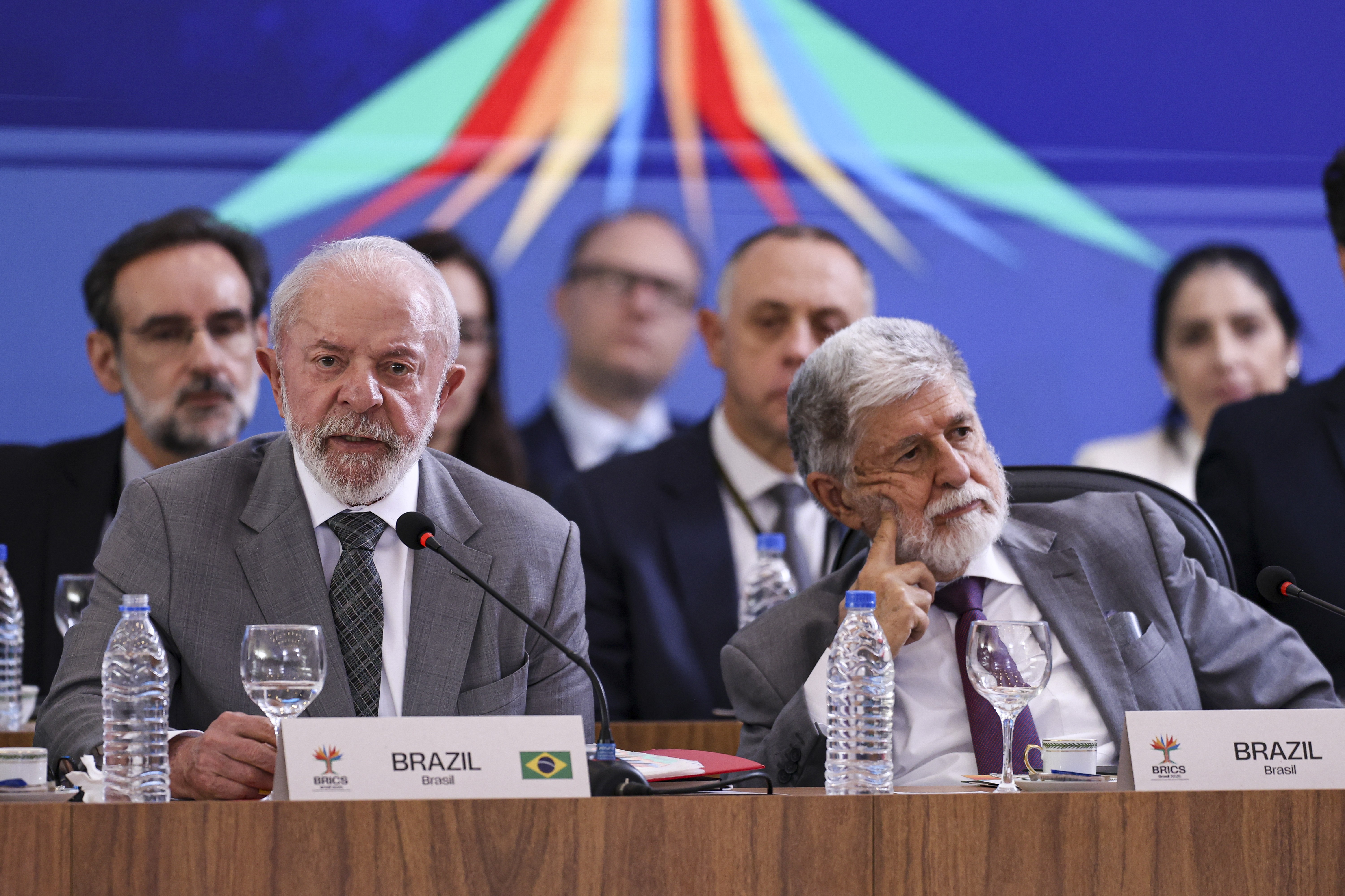 Celso Amorim critica Escudo das Américas de Trump e aponta cerco ao Brasil