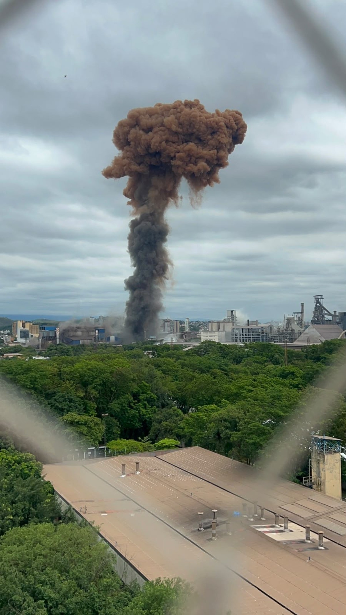 Explosão na CSN assusta moradores de Volta Redonda nesta quarta-feira
