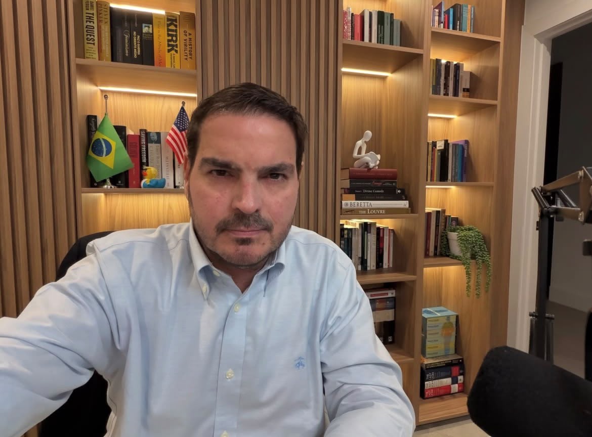 Justiça manda Rodrigo Constantino apagar vídeo com ofensas à Bahia