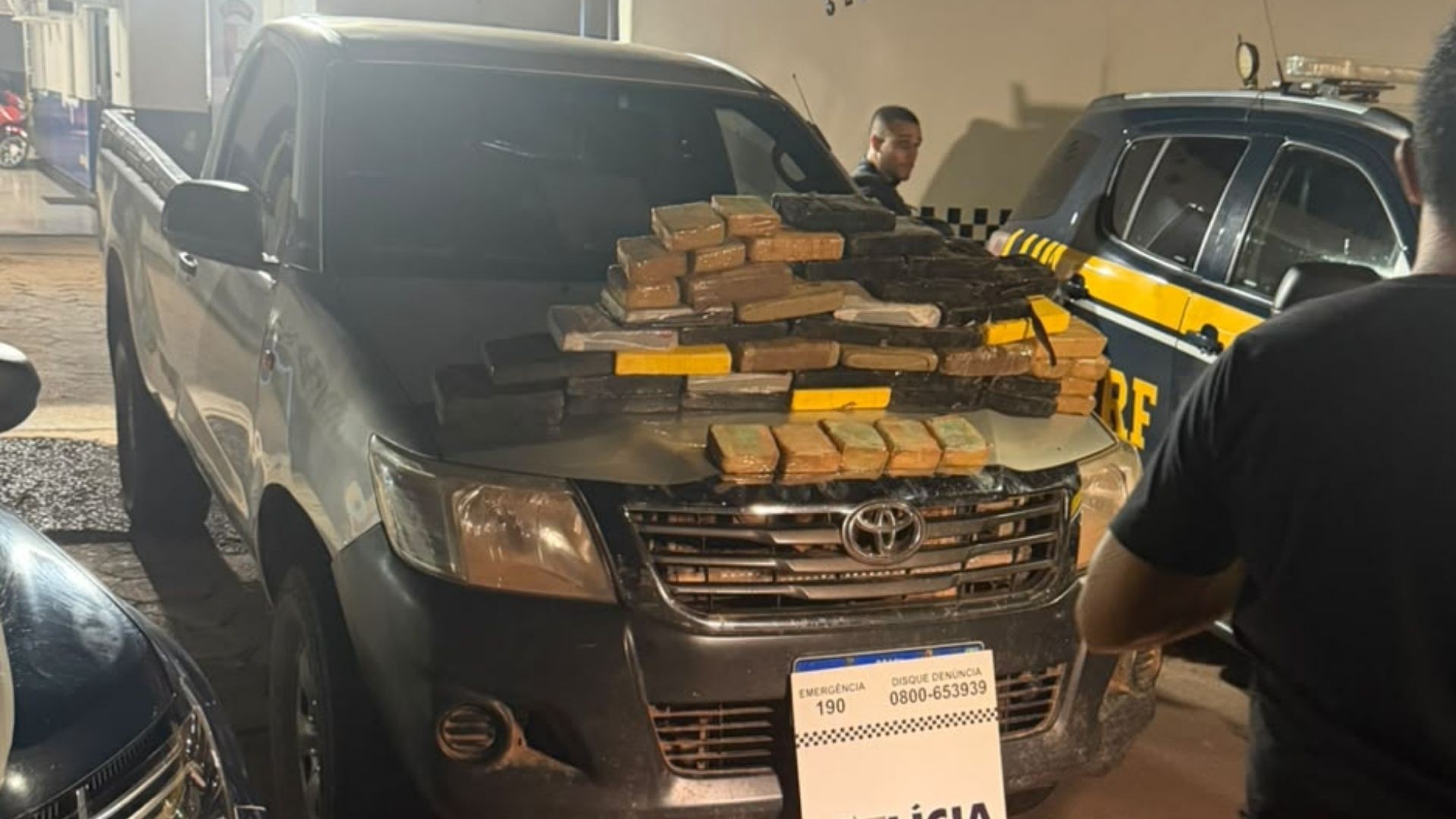 Tráfico de drogas: mais de 40 kg são apreendidos em caminhonete em MT