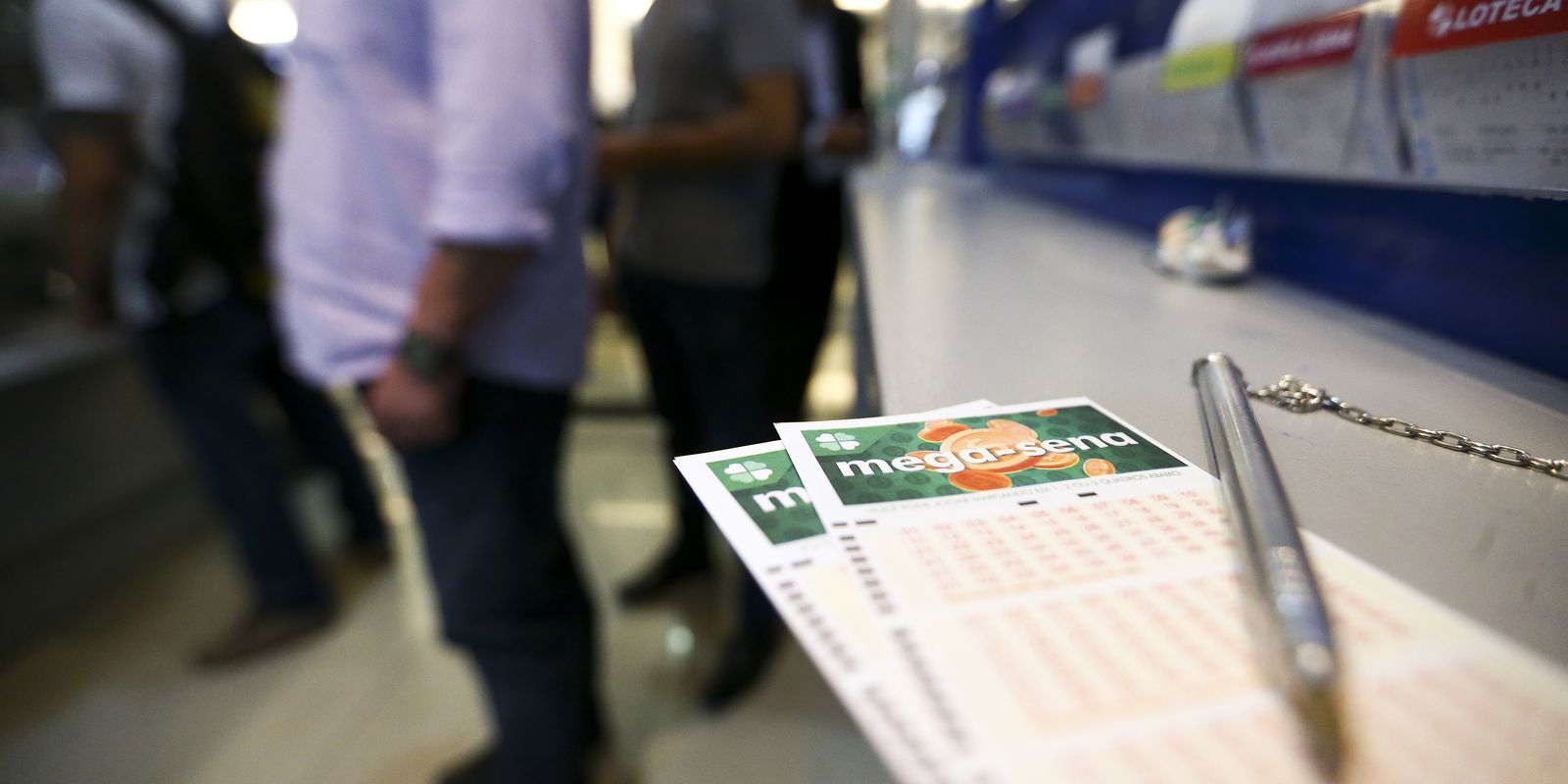 Com prêmio de R$ 150 milhões, o sorteio da Mega-Sena ocorre nesta quarta-feira