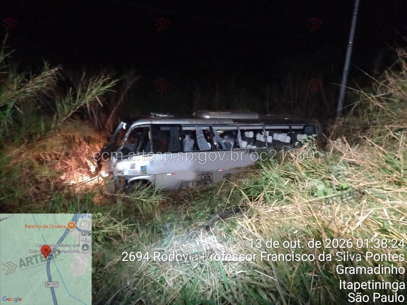 Acidente em rodovia de São Paulo com micro-ônibus deixa três mortos