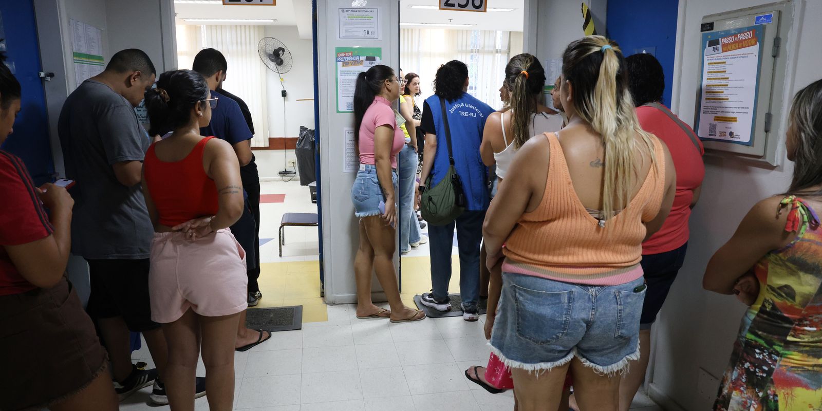 Alteração nos locais de votação mobiliza moradores do Complexo da Maré