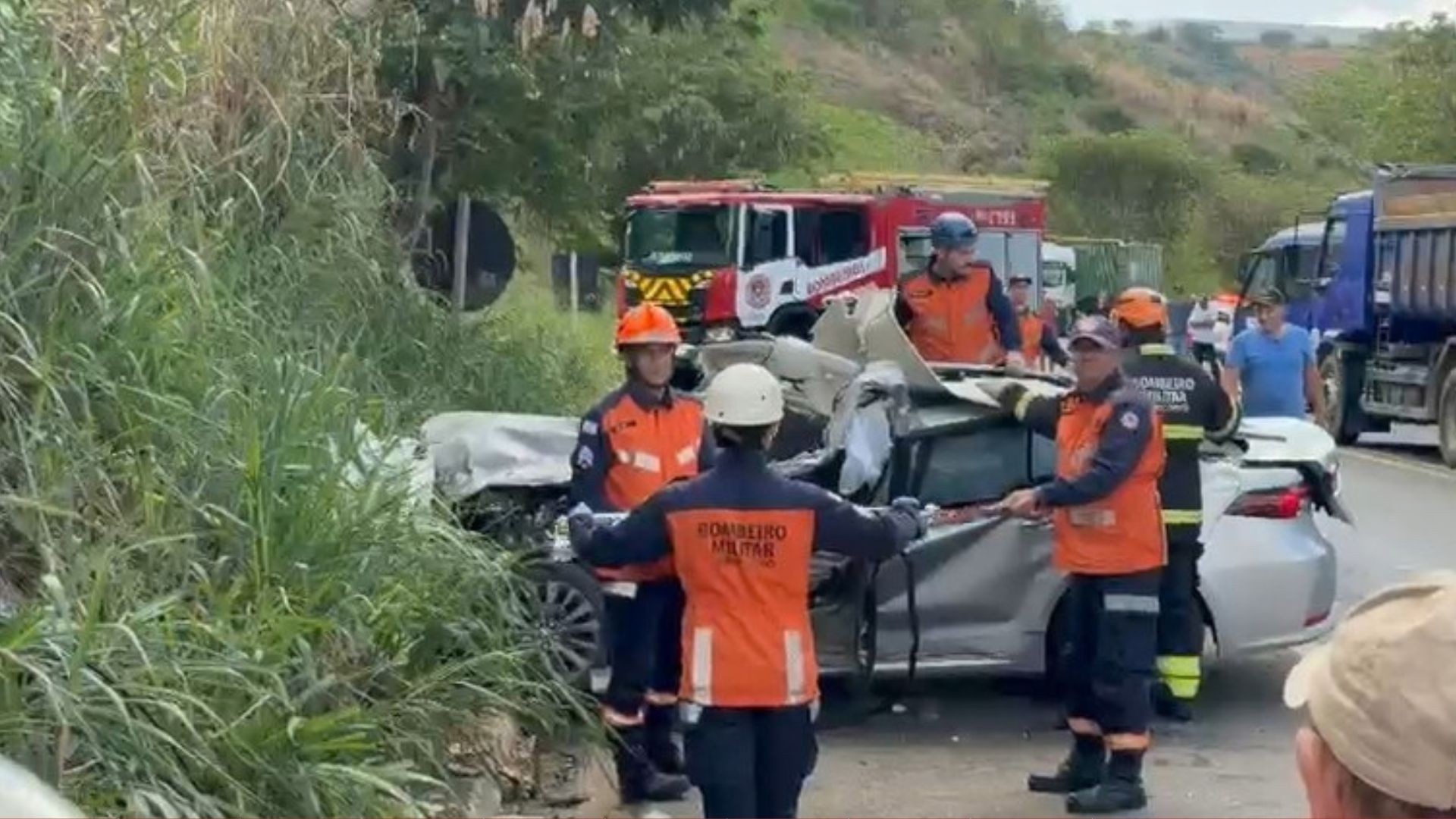 Acidente na BR-259 em Colatina deixa um motorista morto e seis feridos