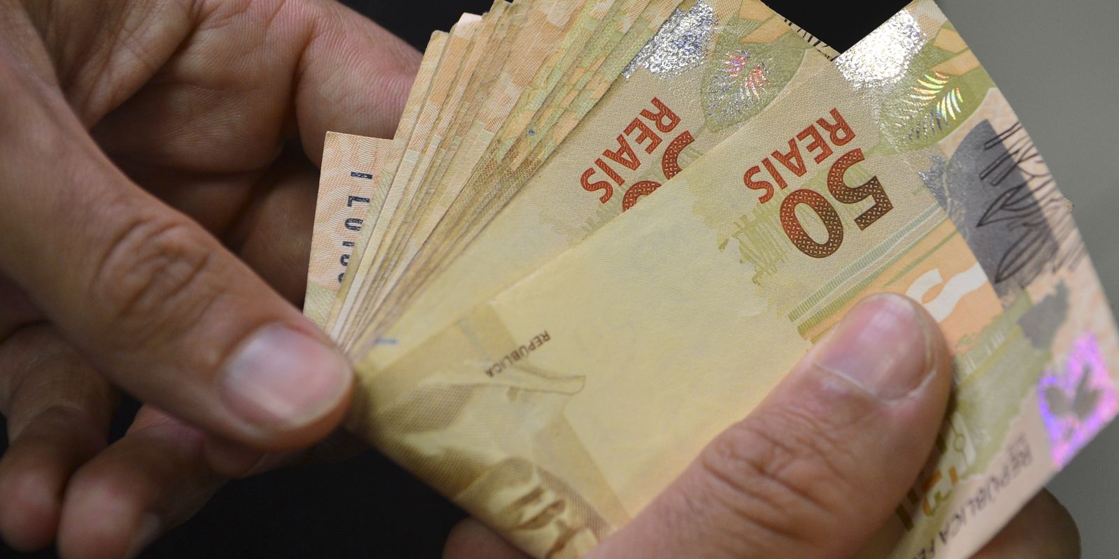 Número de superendividados no Brasil cresce 75% e atinge 20 milhões, diz BC