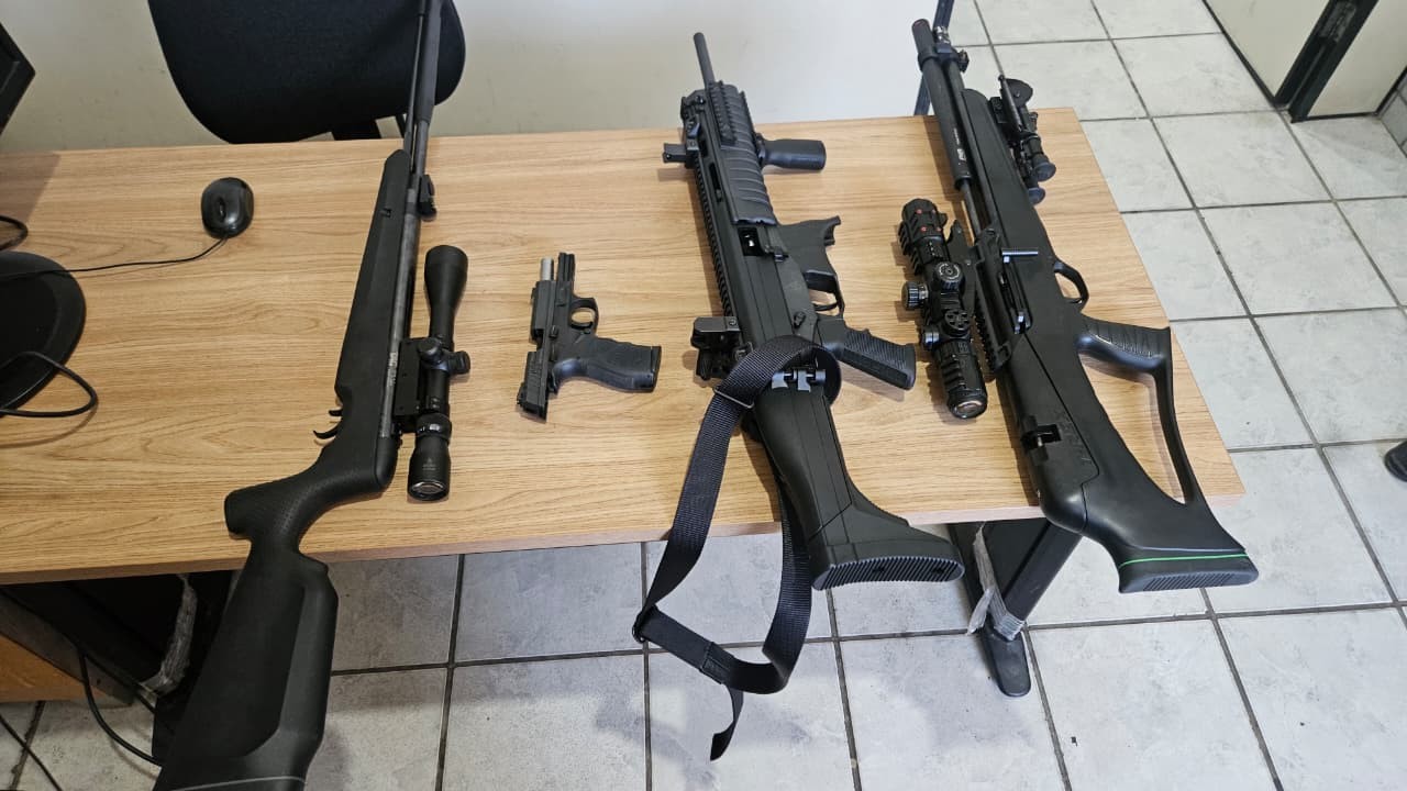 Operação policial prende líderes de organização criminosa e apreende armas na Paraíba