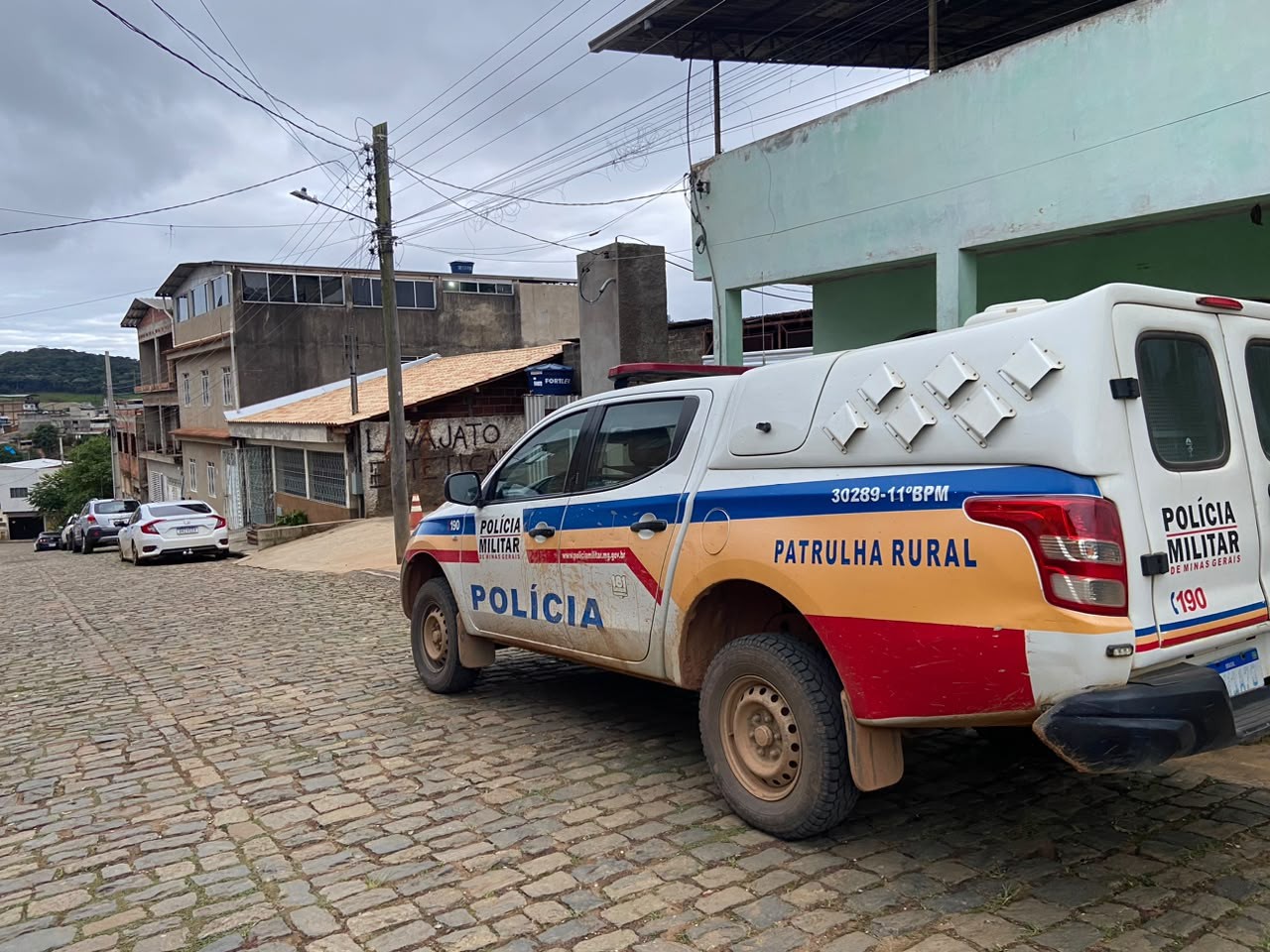 Operação policial prende sete suspeitos e apreende R$ 100 mil em Manhuaçu
