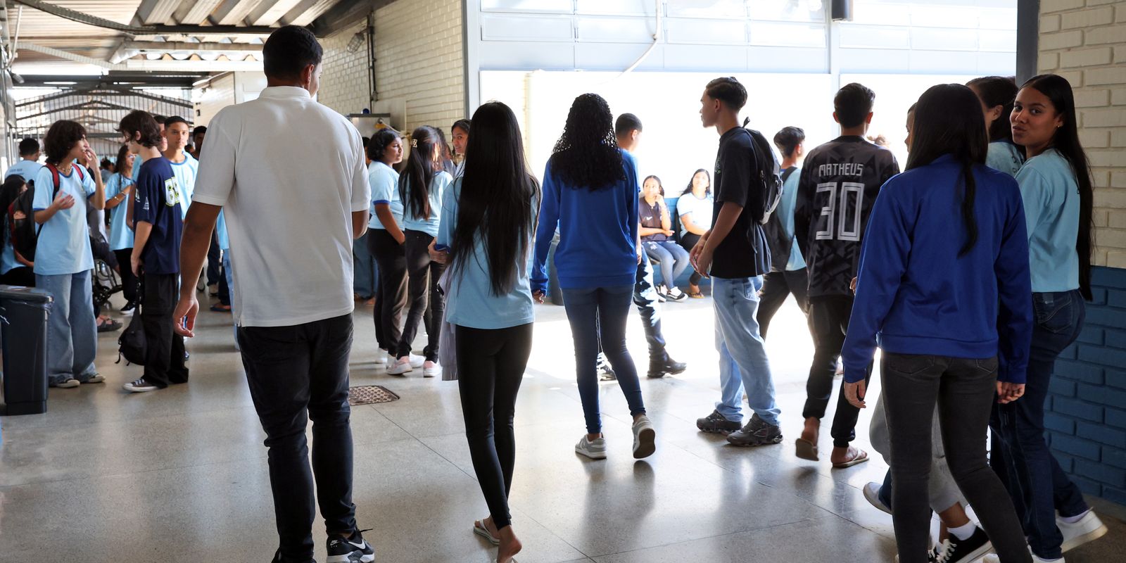 Programa Pé-de-Meia inicia pagamento da sétima parcela nesta segunda-feira