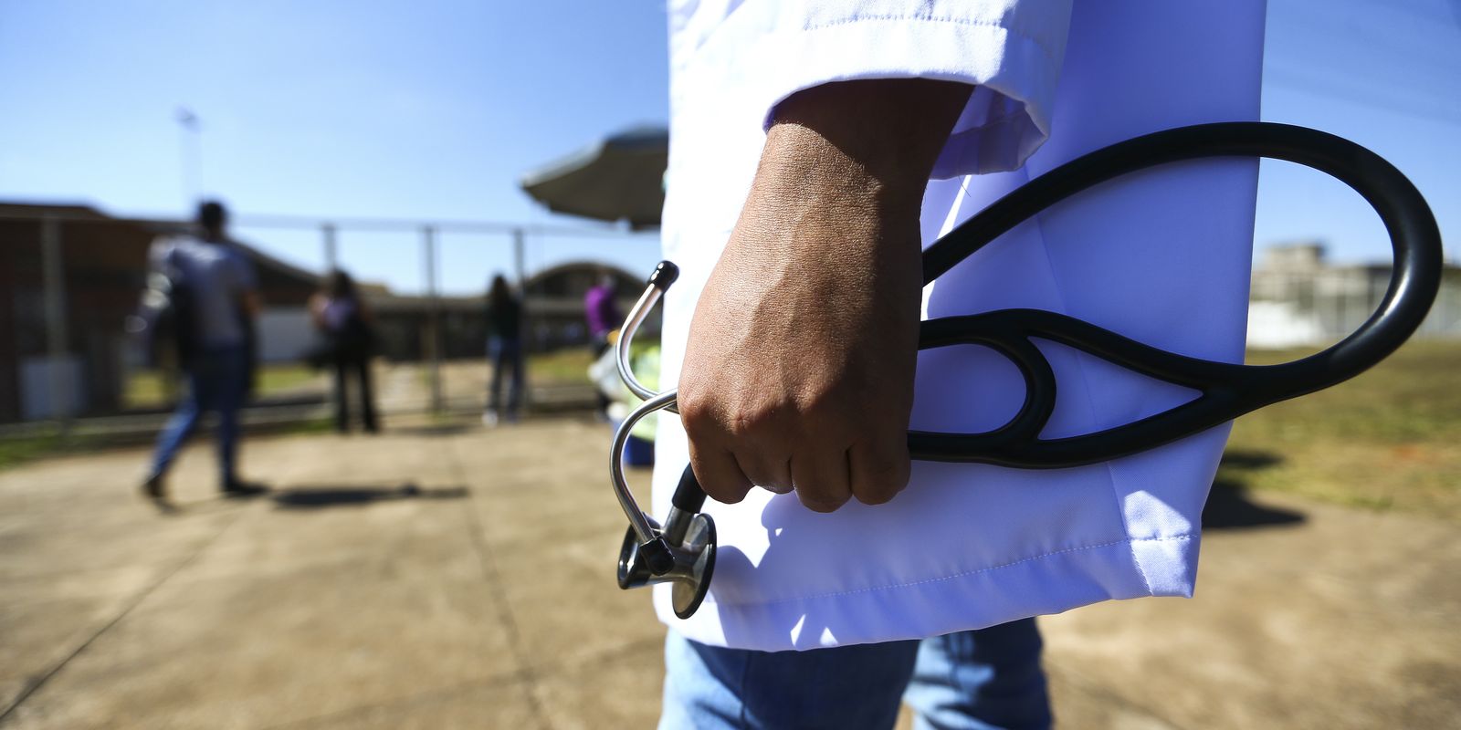 Resultado do Revalida 2026/2 para casos de saúde e logística é divulgado