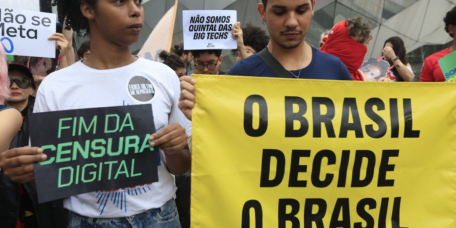 Sociedade civil entrega nota ao TSE contra censura nas redes