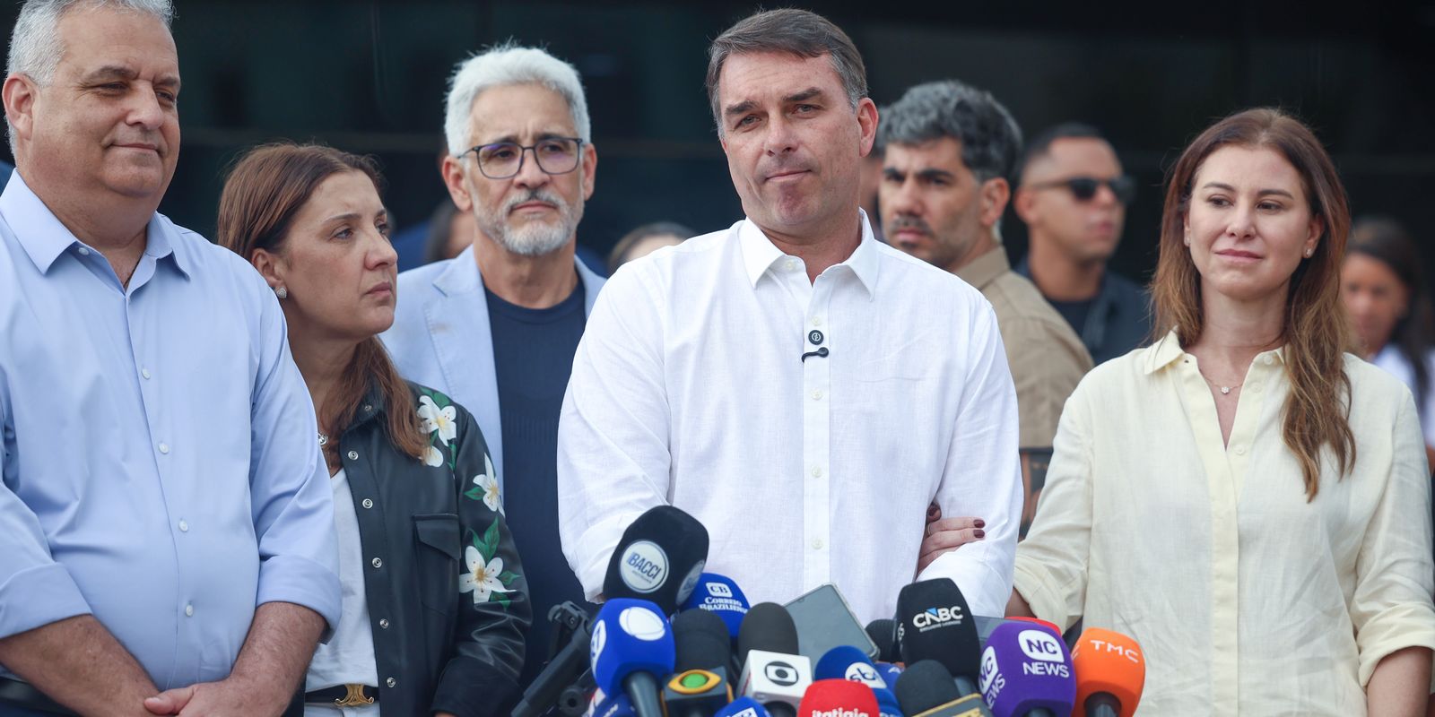 STF nega mandado de busca contra Flávio Bolsonaro após boatos de operação