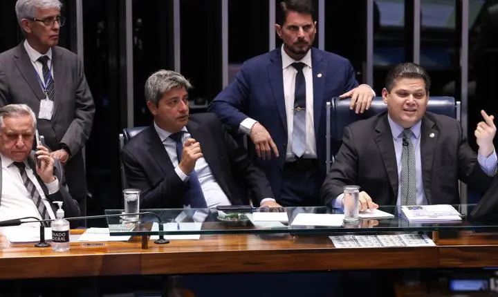 Davi Alcolumbre retira PEC da Segurança Pública da pauta do Senado Federal