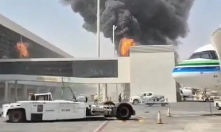 Ataques dos houthis esvaziam o aeroporto de Riad e causam cancelamentos