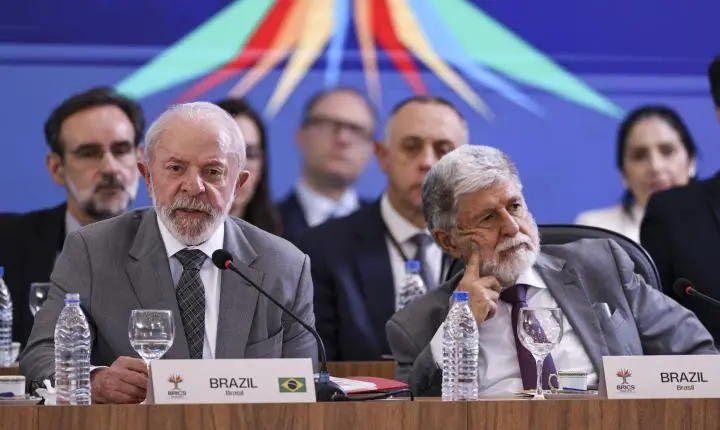 Celso Amorim critica Escudo das Américas de Trump e aponta cerco ao Brasil