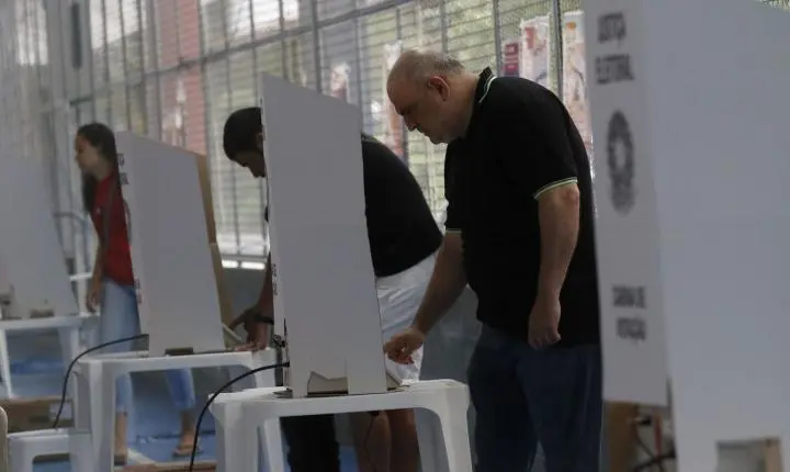Eleitores prioritários têm direito a preferência nas urnas; veja as regras