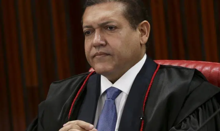 Presidente do TSE afirma que Justiça Eleitoral está pronta para votação pacífica