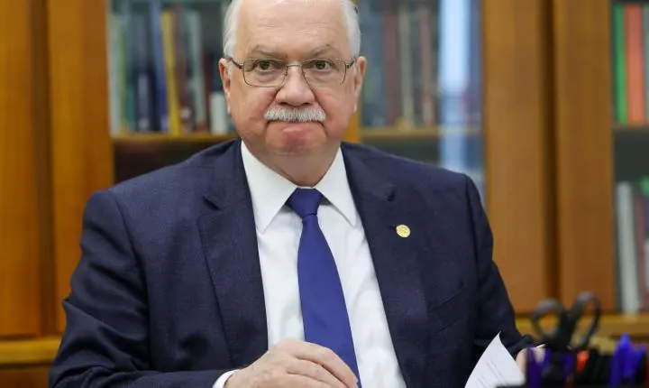 Caso master: edson fachin debate menções a ministros em reunião com a polícia federal