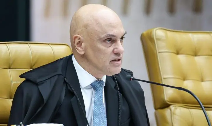Alexandre de Moraes decreta prisão do ex-deputado Eduardo Bolsonaro