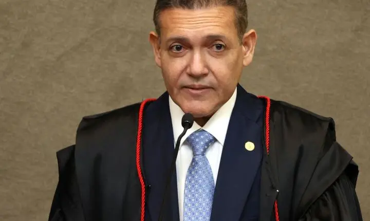 Presidente do TSE faz apelo por senso crítico no segundo turno