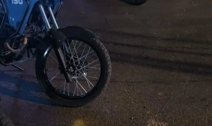 Operação Roda Presa apreende motos irregulares e drogas em Itaperuna