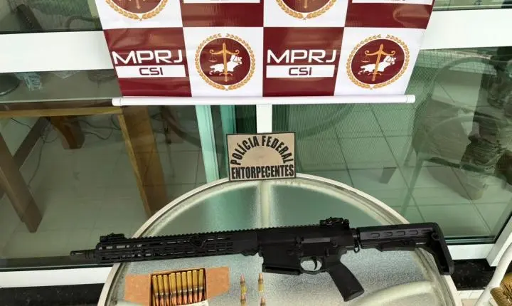 Esquema criminoso de policiais do Rio vendia fuzis e investigações clandestinas