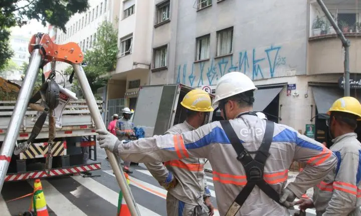Procon paulistano multa enel em milhões por apagões em São Paulo