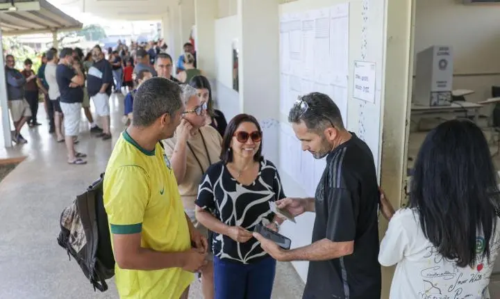 Direito ao voto no dia da eleição garante ausência sem desconto salarial