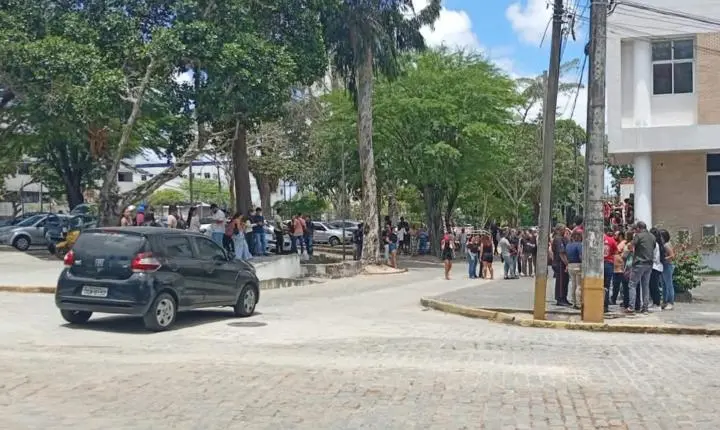 Após tumulto e prisões, reitoria amplia segurança na UFCG