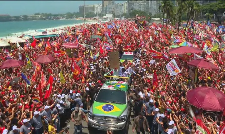 A virada de Lula nas urnas foi impulsionada pela força das ruas e das redes